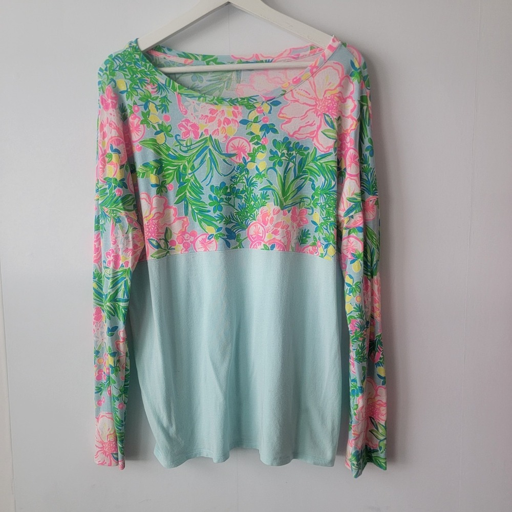 Lilly Pulitzer women's Finn Top size M in Sea Salt Blue/Fruity Flamingo